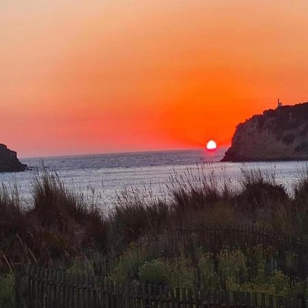 Beautiful Apartment In S O Martinho Do Porto With Balcony São Martinho do Porto Exteriör bild