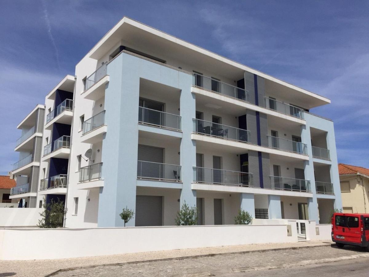 Beautiful Apartment In S O Martinho Do Porto With Balcony São Martinho do Porto Exteriör bild