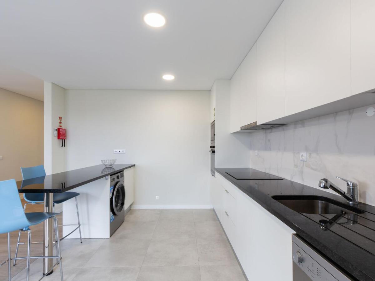 Beautiful Apartment In S O Martinho Do Porto With Balcony São Martinho do Porto Exteriör bild