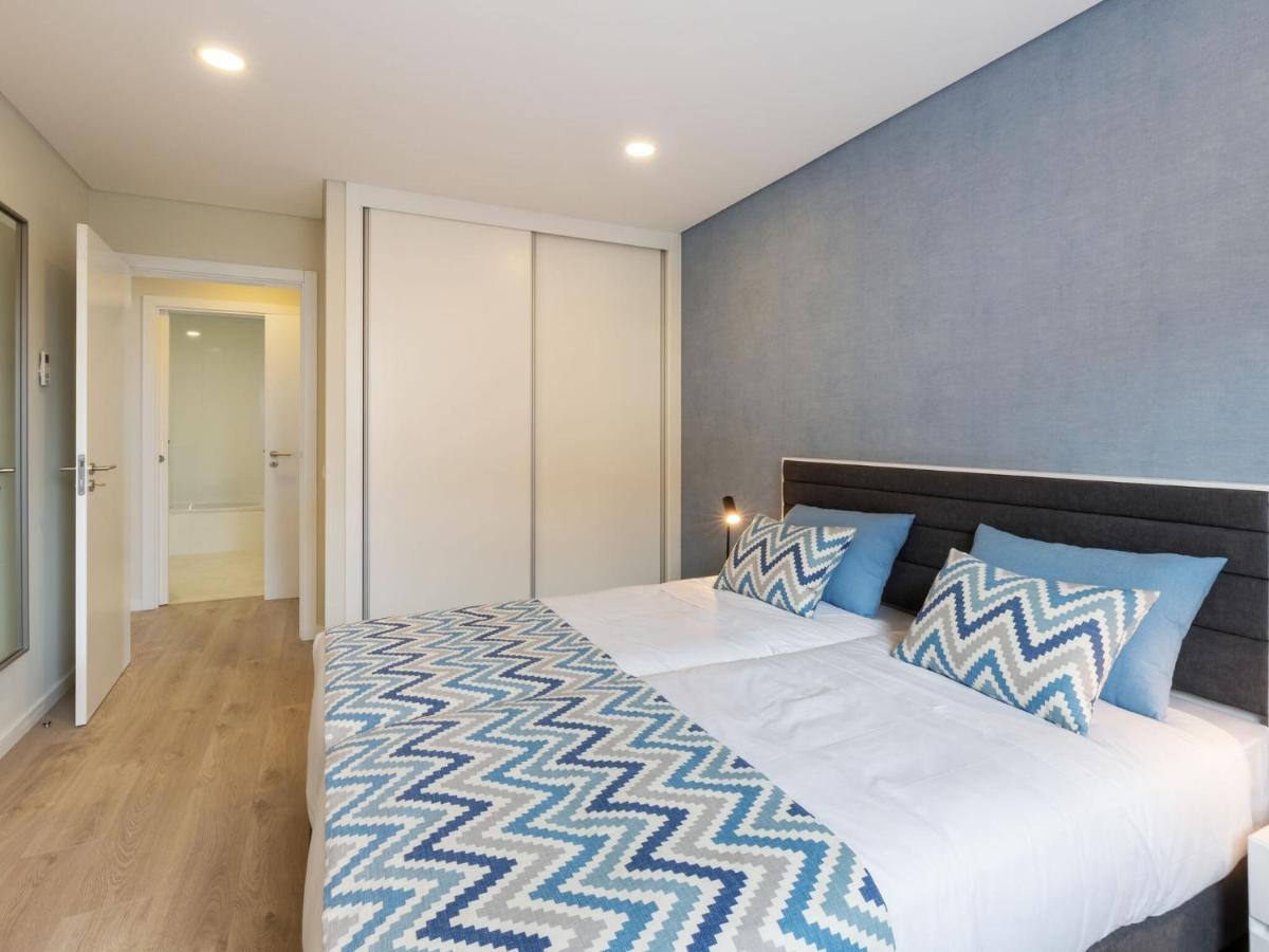 Beautiful Apartment In S O Martinho Do Porto With Balcony São Martinho do Porto Exteriör bild