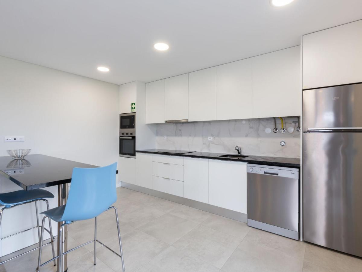 Beautiful Apartment In S O Martinho Do Porto With Balcony São Martinho do Porto Exteriör bild