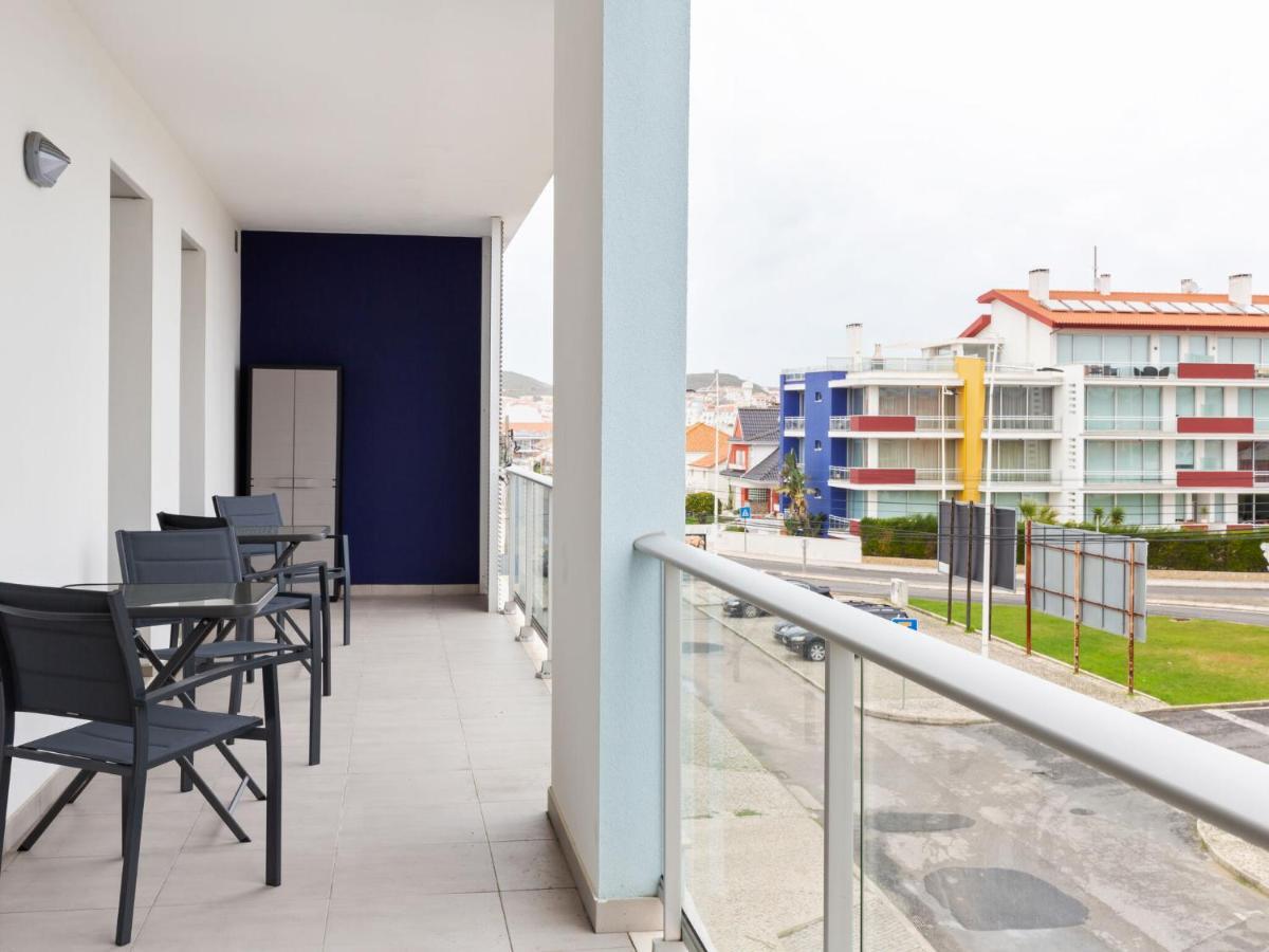 Beautiful Apartment In S O Martinho Do Porto With Balcony São Martinho do Porto Exteriör bild