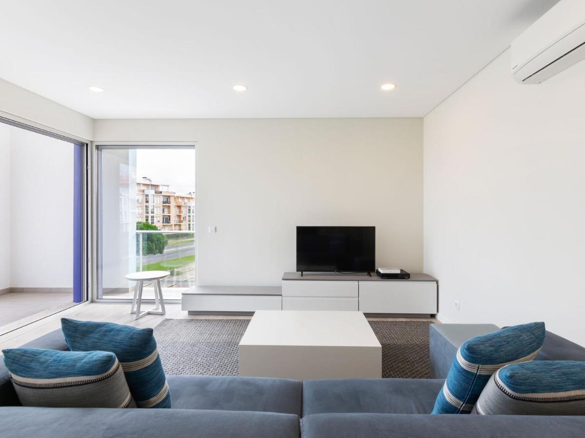 Beautiful Apartment In S O Martinho Do Porto With Balcony São Martinho do Porto Exteriör bild