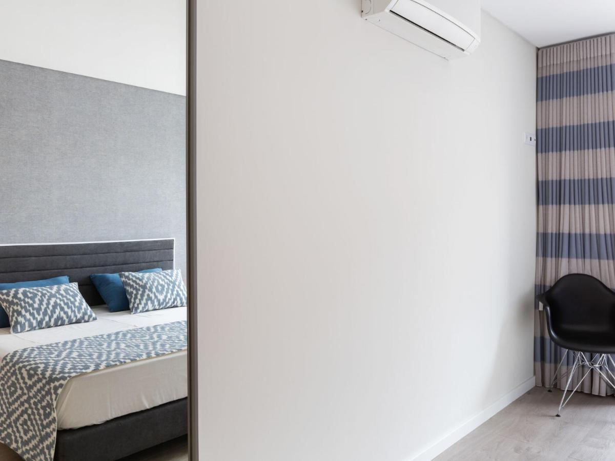 Beautiful Apartment In S O Martinho Do Porto With Balcony São Martinho do Porto Exteriör bild